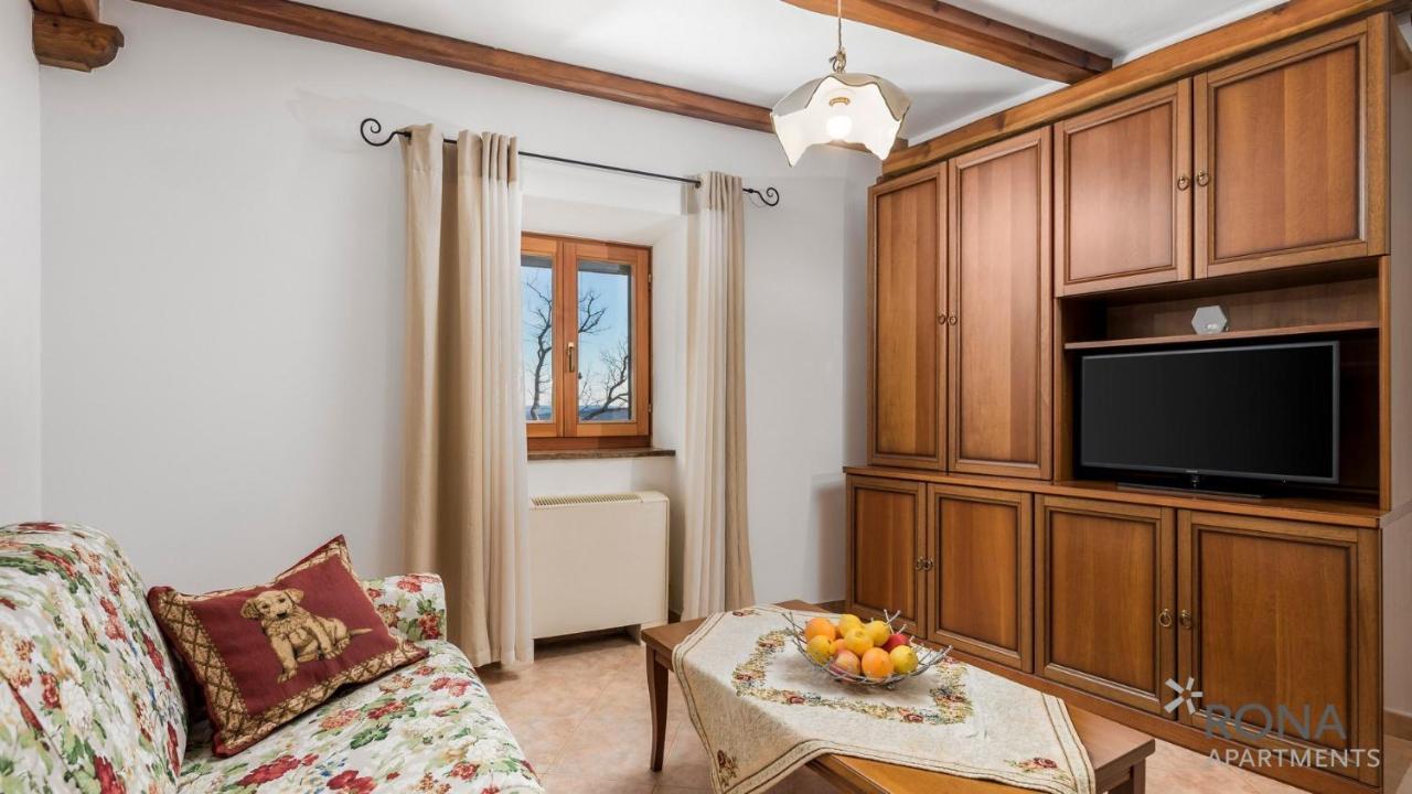 Boljun Rona Stone House Apartments Janja מראה חיצוני תמונה