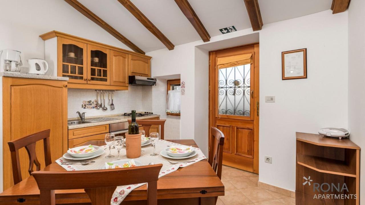 Boljun Rona Stone House Apartments Janja מראה חיצוני תמונה
